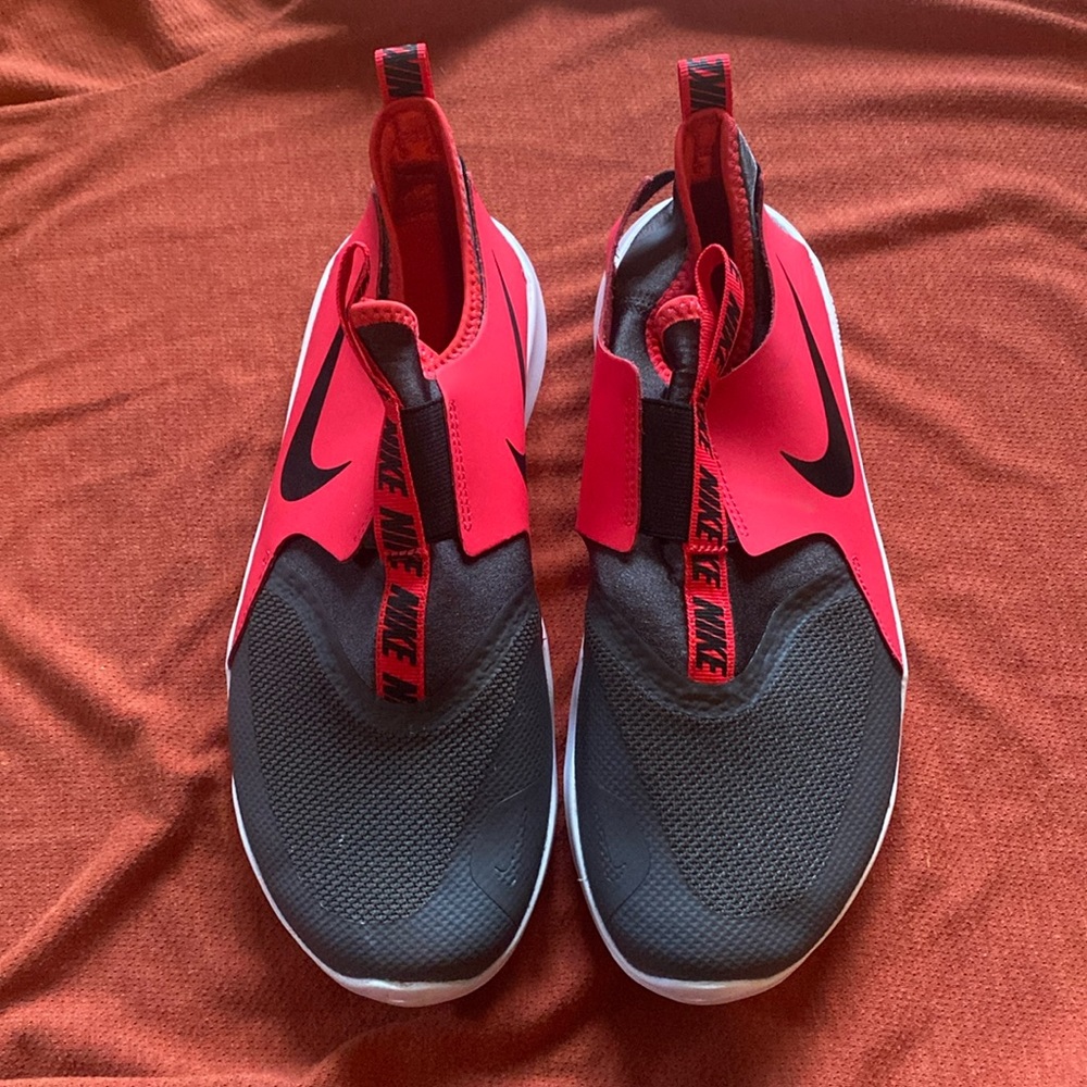 Nike size 7Y. Open to offers!